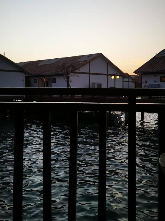 Water Chalet Port Dickson- Private Esterno foto